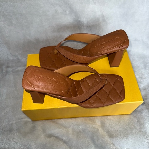 Jessica Simpson Tan Quilted Heels - Picture 3 of 7